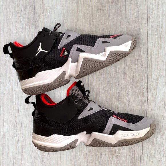 Nike Air Jordan Why Not Zer0.5 Basketball Shoes Mens 11 Black Grey Red CJ0780-00 - Picture 8 of 13